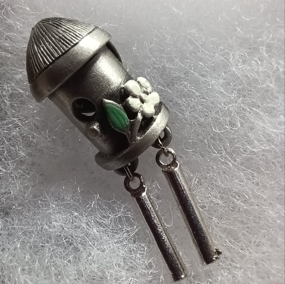 Vintage lapel pin